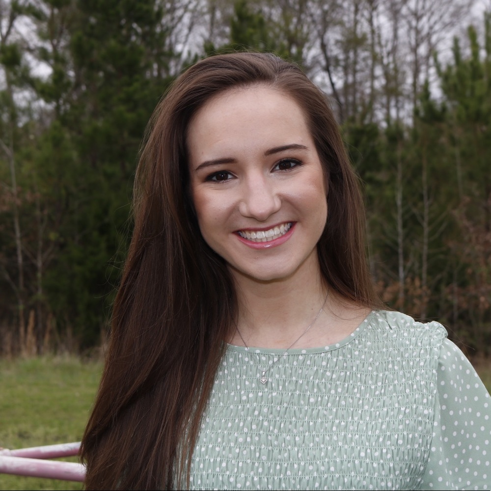 Meet your Posher, Alaina